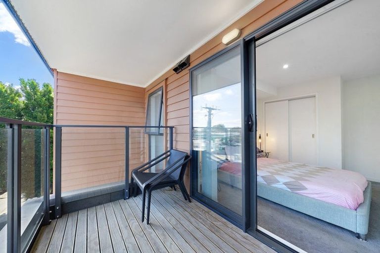 Photo of property in 206/8 Gray Avenue, Mangere East, Auckland, 2024