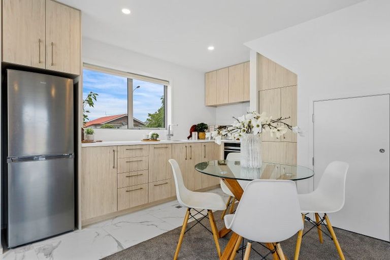 Photo of property in 2/88 Peverel Street, Riccarton, Christchurch, 8041