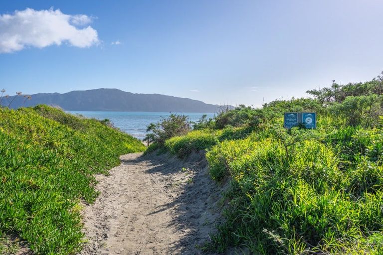 Photo of property in 159a Manly Street, Paraparaumu Beach, Paraparaumu, 5032