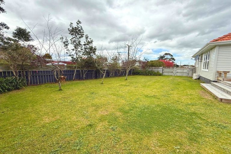 Photo of property in 16 Burns Street, Tawhero, Whanganui, 4501