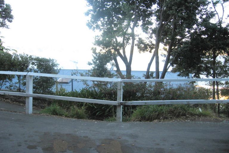 Photo of property in 33 Newport Terrace, Seatoun, Wellington, 6022