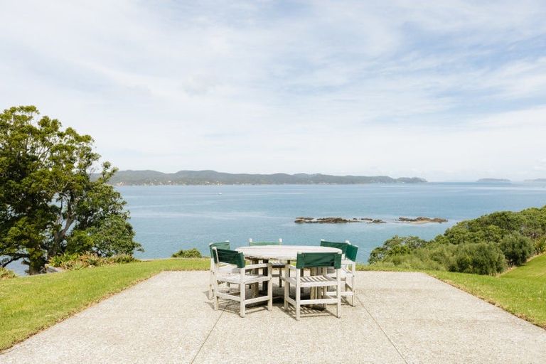 Photo of property in 1024 Takatu Road, Tawharanui Peninsula, Matakana, 0986