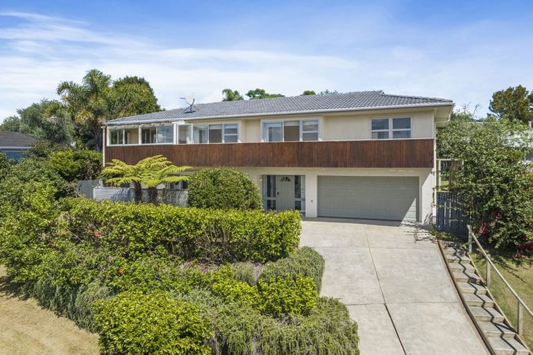 Photo of property in 11 Hague Place, Birkenhead, Auckland, 0626