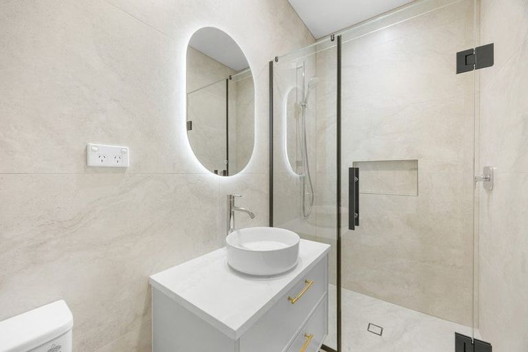 Photo of property in 12 Piko Road, Opaheke, 2113
