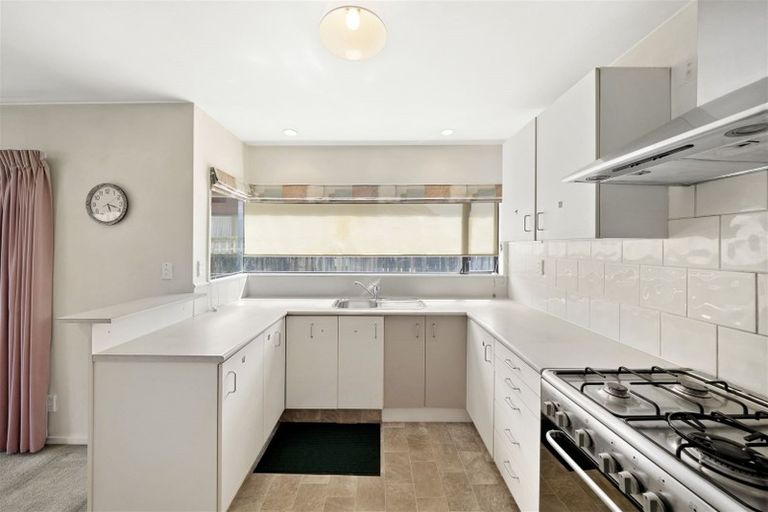 Photo of property in 2/20 De Menech Grove, Avalon, Lower Hutt, 5011