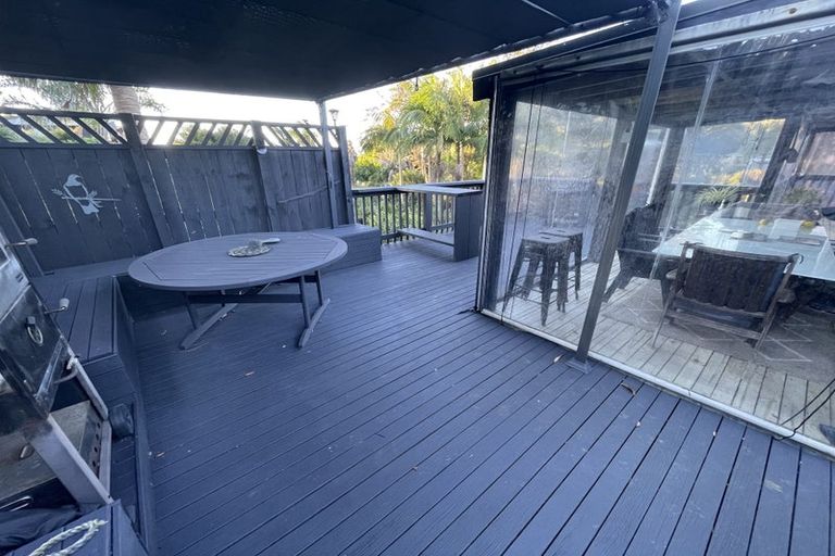 Photo of property in 54 Powells Road, Cable Bay, 0420