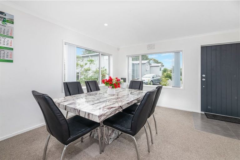Photo of property in 1/67a Metcalfe Road, Ranui, Auckland, 0612