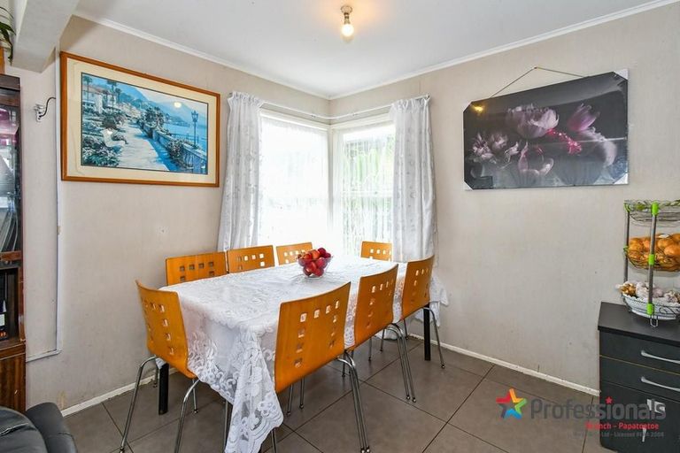 Photo of property in 25 Lachlan Place, Favona, Auckland, 2024