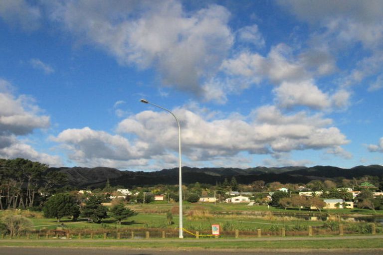 Photo of property in 146 Weggery Drive, Waikanae Beach, Waikanae, 5036