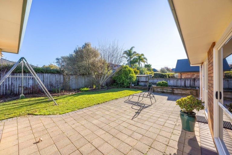 Photo of property in 15 Roderick Place, Rototuna, Hamilton, 3210