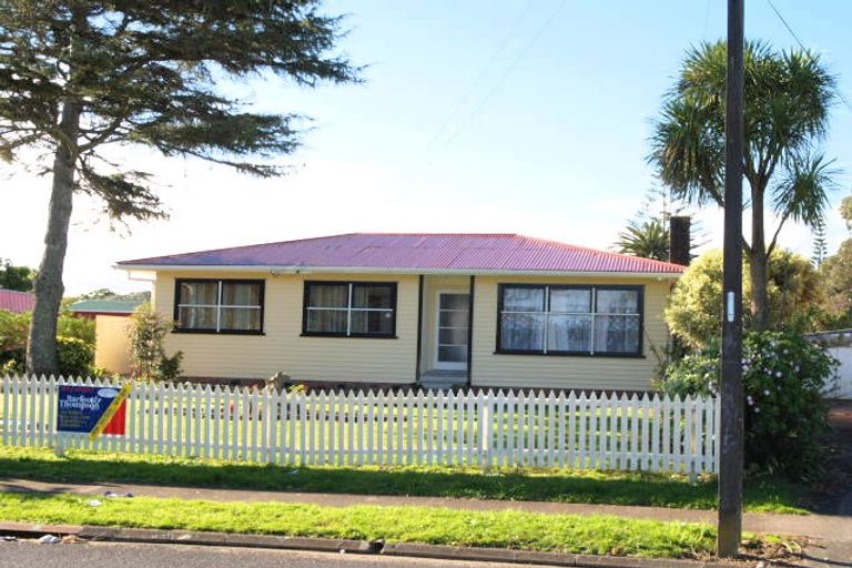 Photo of property in 21 Kairanga Street, Mangere East, Auckland, 2024