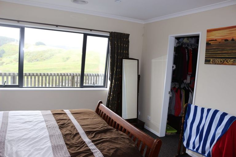 Photo of property in 10 Bickerton Rise, Churton Park, Wellington, 6037