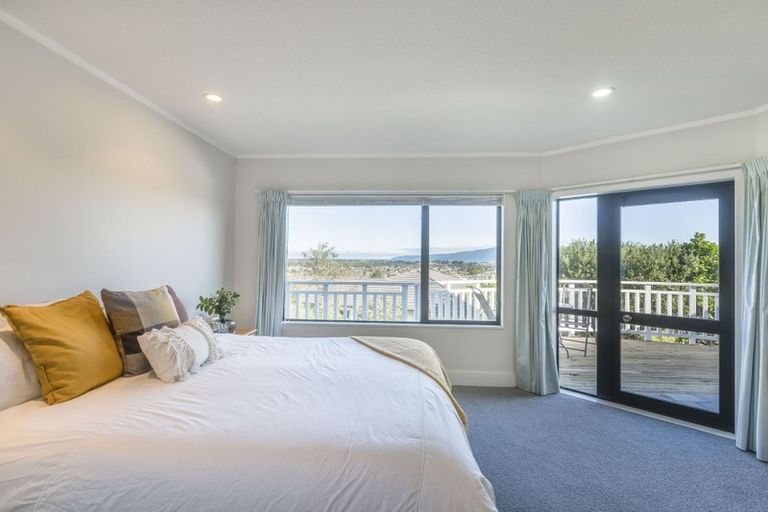 Photo of property in 11 Kea Street, Waikanae, 5036