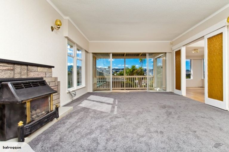 Photo of property in 2/38 Glenvar Road, Torbay, Auckland, 0630