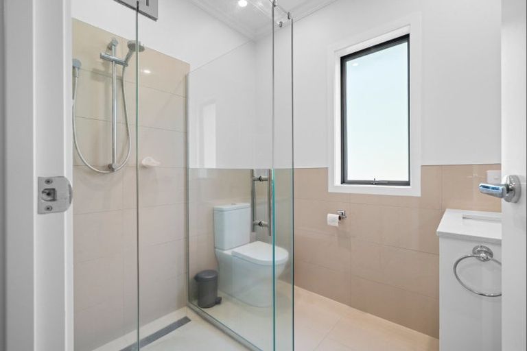 Photo of property in 5 Fern Lane, Whalers Gate, New Plymouth, 4310