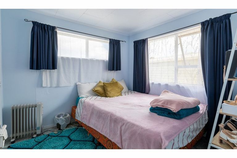 Photo of property in 67 Hindmarsh Street, Henderson, Auckland, 0612