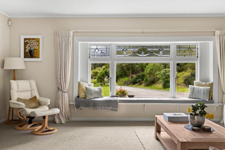 Photo of property in 137 Tauroa Road, Havelock North, 4130