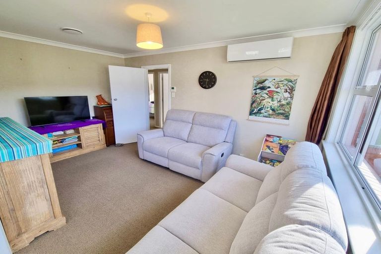 Photo of property in 146 George Street, Stokes Valley, Lower Hutt, 5019