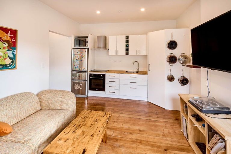 Photo of property in 44 Honiana Te Puni Street, Aro Valley, Wellington, 6021