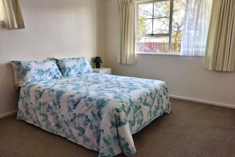 Photo of property in 36 Sylvan Avenue, Waikanae, 5036