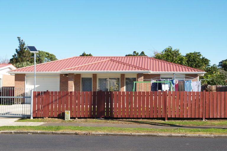 Photo of property in 8 Ferguson Street, Mangere East, Auckland, 2024