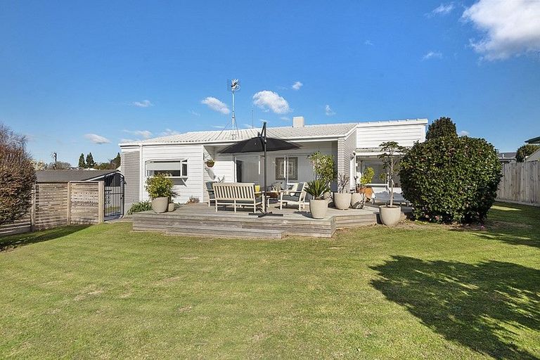 Photo of property in 4 Hookey Drive, Te Puke, 3119