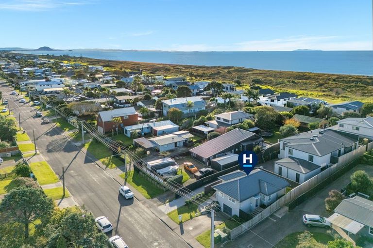 Photo of property in 107b Simpson Road, Papamoa Beach, Papamoa, 3118