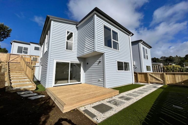 Photo of property in 28b Halberg Street, Glenfield, Auckland, 0629