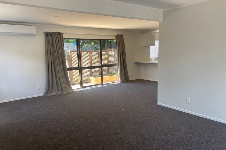 Photo of property in 21a Gibbs Crescent, Red Hill, Papakura, 2110