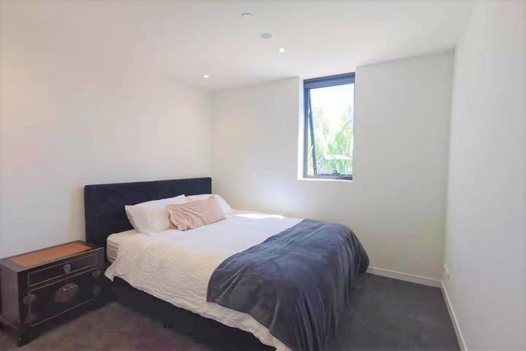 Photo of property in 1/8 Alexander Avenue, Torbay, Auckland, 0630