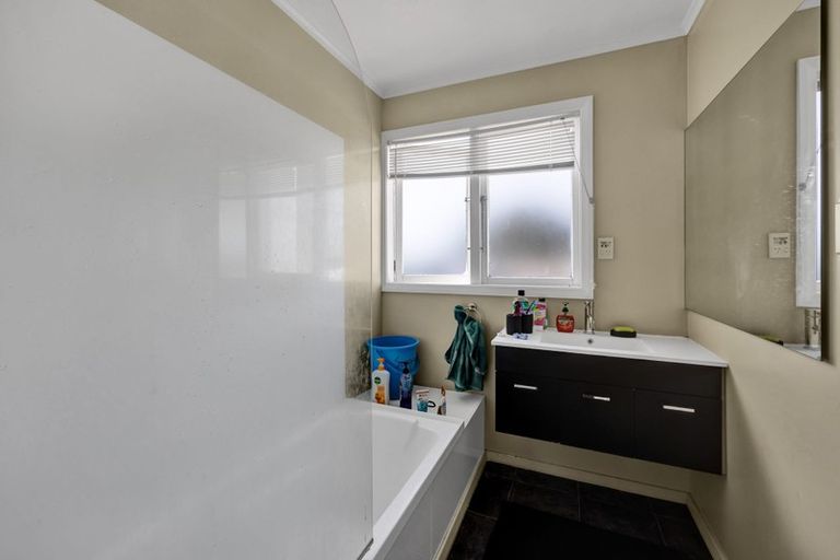 Photo of property in 8 Pacey Avenue, Hawera, 4610