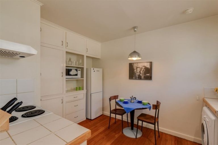 Photo of property in 16 Holly Road, St Albans, Christchurch, 8014