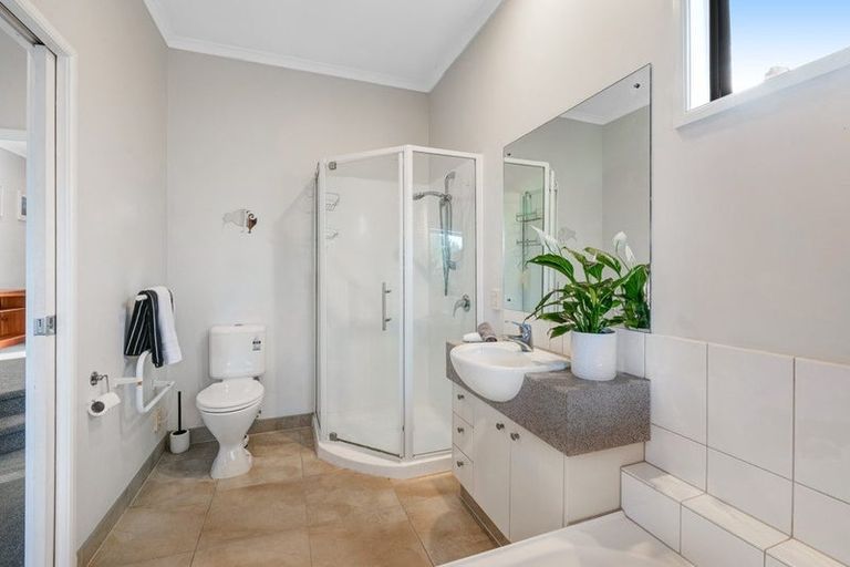 Photo of property in 19 Trimaran Drive, Gulf Harbour, Whangaparaoa, 0930