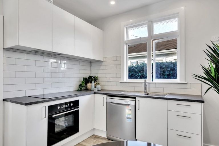 Photo of property in 84 Rattray Street, Riccarton, Christchurch, 8041