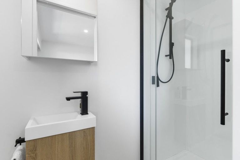 Photo of property in 110b Hinewa Road, Otumoetai, Tauranga, 3110