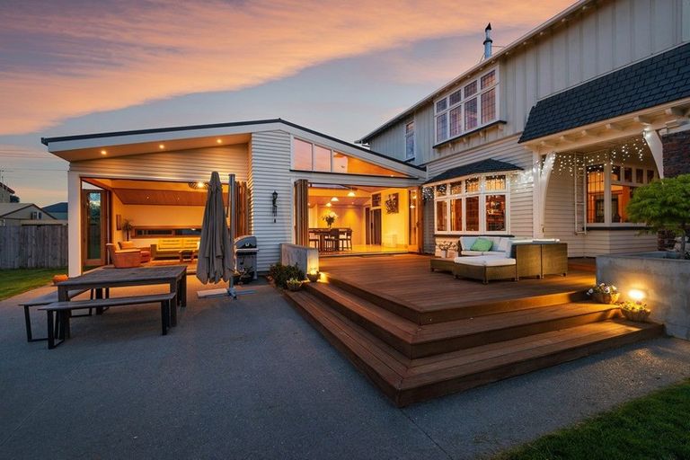 Photo of property in 73 Fisher Avenue, Beckenham, Christchurch, 8023