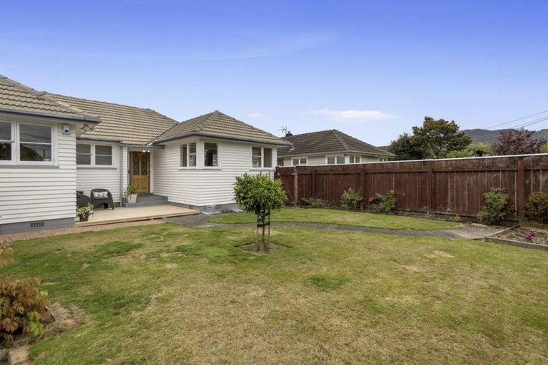 Photo of property in 13 Byron Street, Trentham, Upper Hutt, 5018