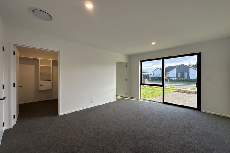 Photo of property in 1 Ferbane Way, Halswell, Christchurch, 8025
