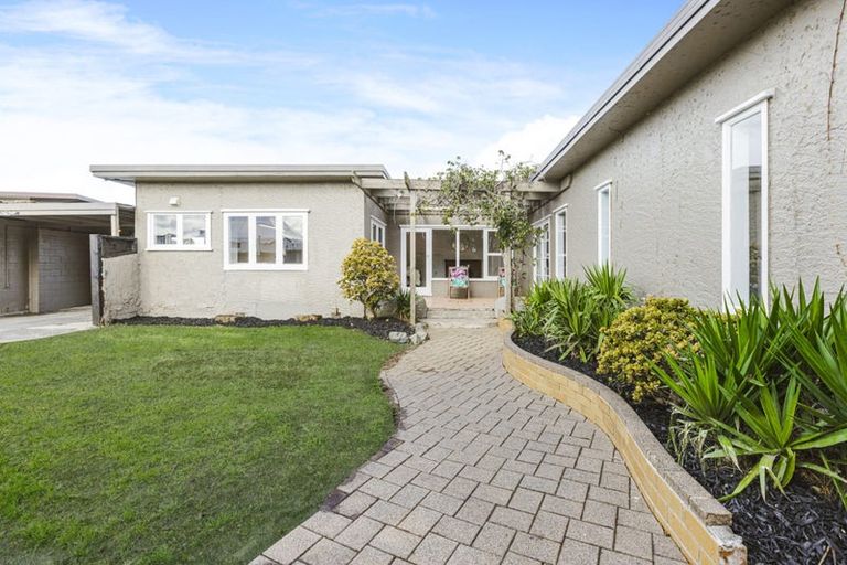 Photo of property in 1/40 Churchill Avenue, Manurewa, Auckland, 2102