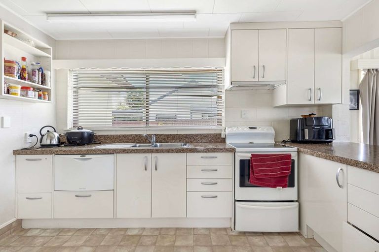 Photo of property in 3/505a Southland Road, Hastings, 4122