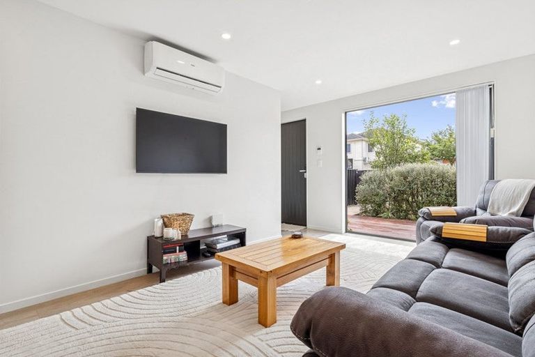 Photo of property in 4/5 Hemopo Street, Pukekohe, 2120