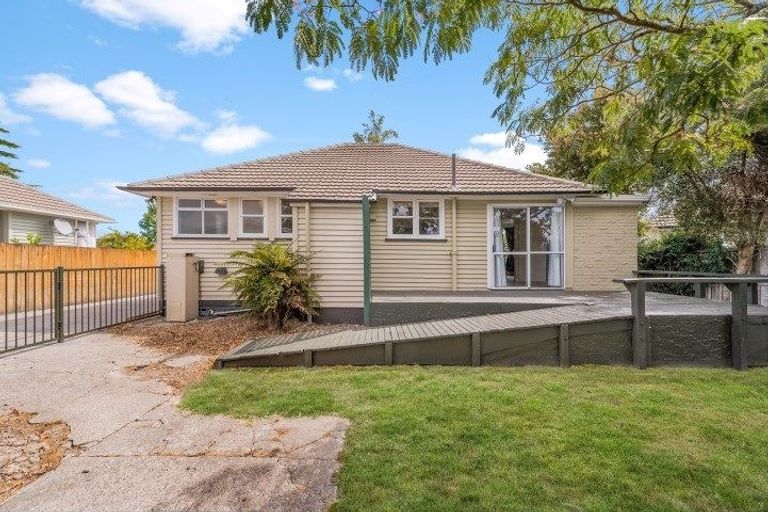 Photo of property in 50 Sare Crescent, Fairfield, Hamilton, 3214