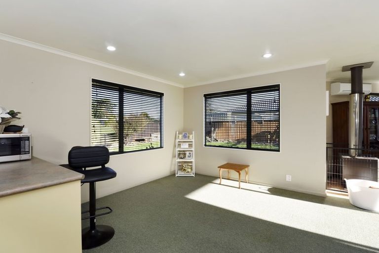 Photo of property in 8 Longfields Road, Brightwater, 7022