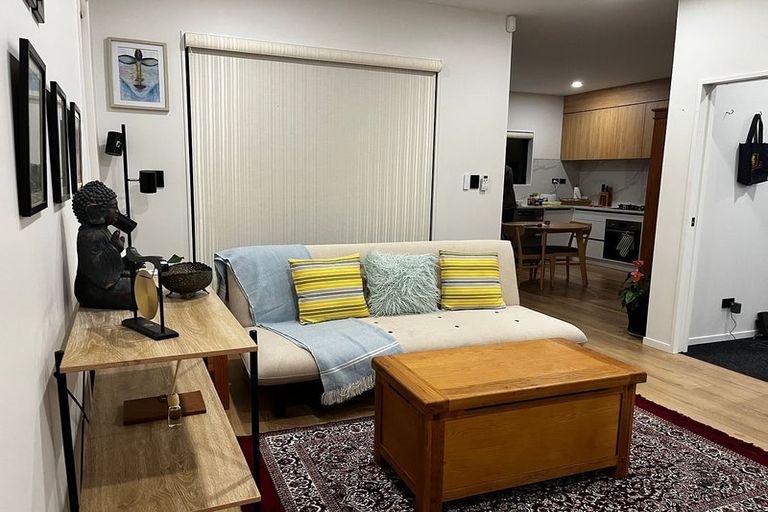 Photo of property in 701 Massey Road, Mangere, Auckland, 2022