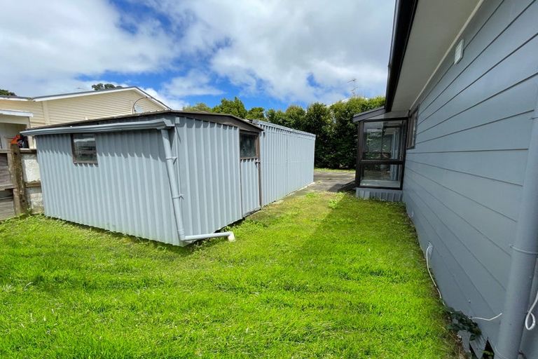 Photo of property in 134a Mcleod Road, Te Atatu South, Auckland, 0610