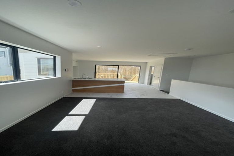 Photo of property in 4 Papauma Place, Papakura, 2110