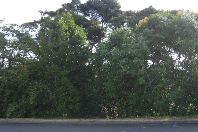Photo of property in 230/28 Colonial Road, Birkenhead, Auckland, 0626