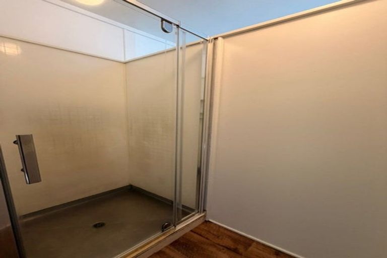 Photo of property in 53 Lawrence Crescent, Hillpark, Auckland, 2102