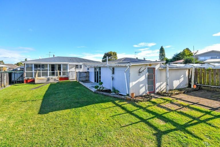Photo of property in 7 Paterson Avenue, Pukekohe, 2120