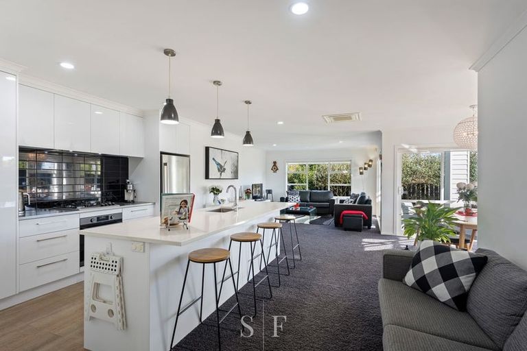 Photo of property in 12 Matuhi Street, Waikanae, 5036